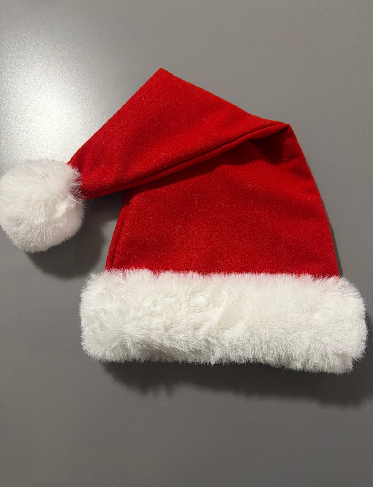 22” red broadcloth wool hat