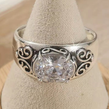 Mrs. Claus Ring - Silver