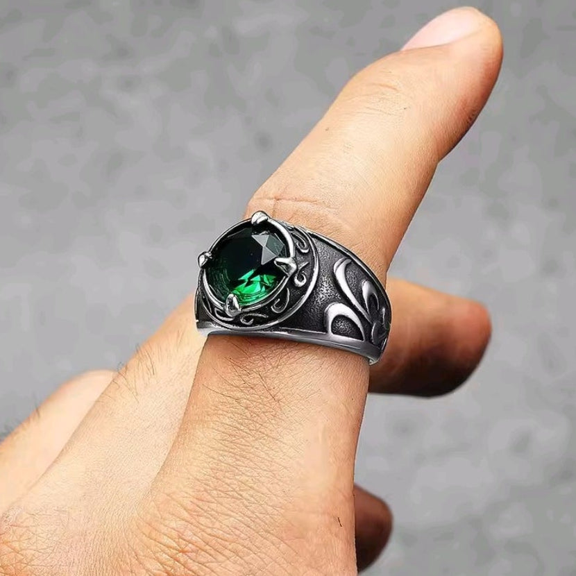 PRE-ORDER Santa Ring - Green Gem