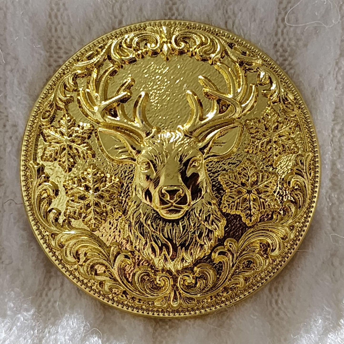 Reindeer Head Buttons - Bright Gold