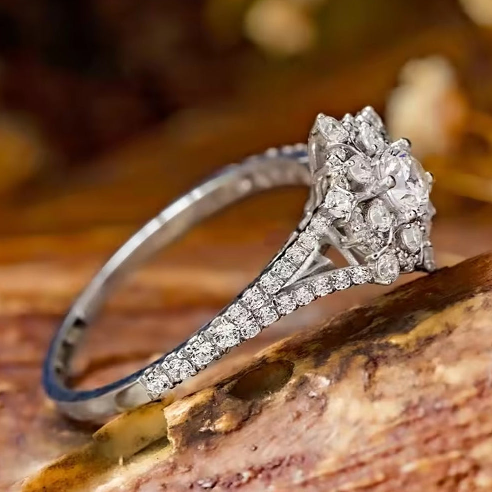 Mrs. Claus Ring - Crystal Snowflake