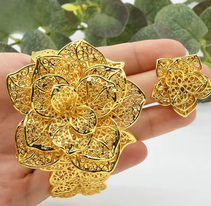 Mrs. Claus Cuff Bracelet & Ring set - Gold Poinsettia