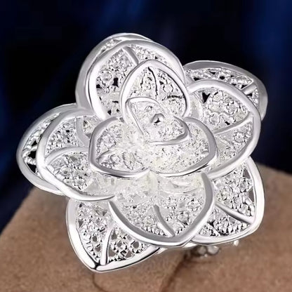 Mrs. Claus Ring - Large Silver Poinsettia