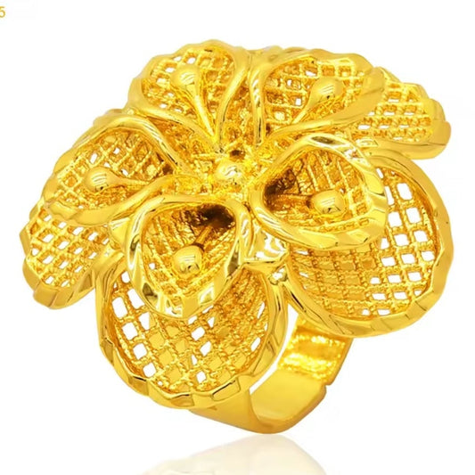 Mrs. Claus Ring - Gold Flower