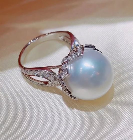 Mrs. Claus Ring - Pearl