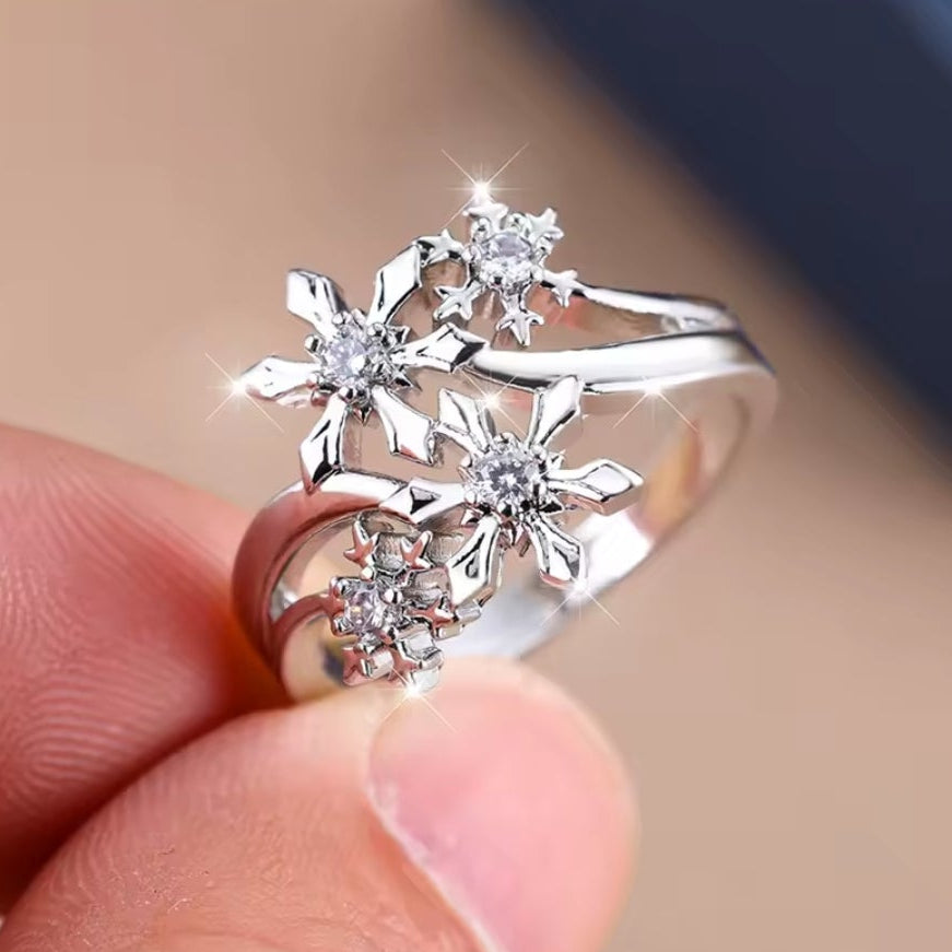 Mrs. Claus Ring - Silver Snowflakes