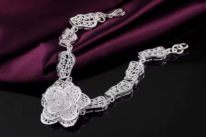 Poinsettia Bracelet