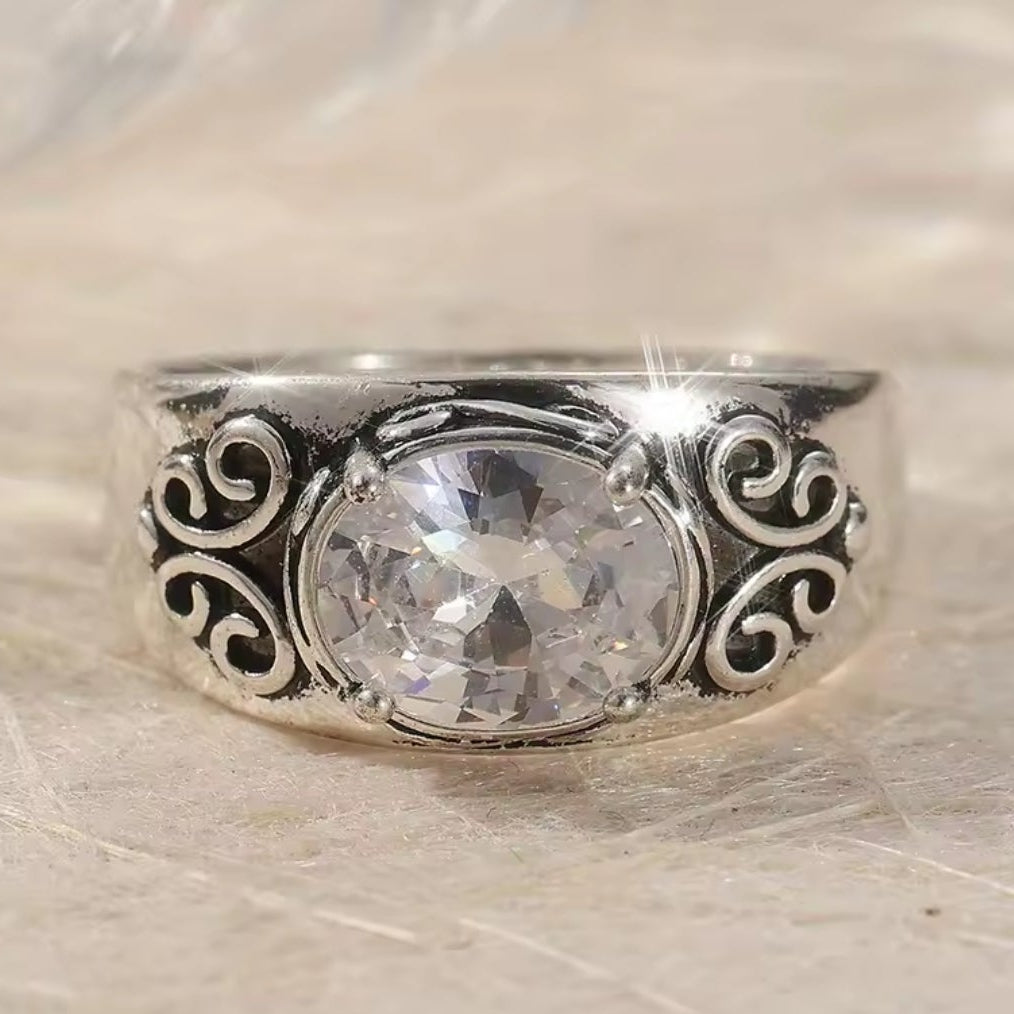 Mrs. Claus Ring - Silver